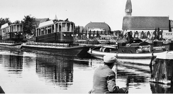 A 40 1932 Transport voor de lijn Amsterdam Purmerend