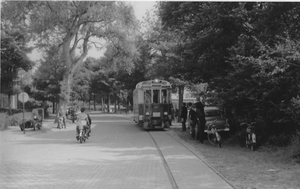 De Reiger (1602) rijdt na het station Oostvoorne door naar het st