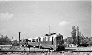 Rotterdam Zuidhoek. De M 1807, Scholekster, kruist het nog lage o