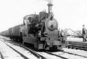 Spijkenisse Tramstation 1947 05 25 RTM Loc 47 tijdens de NVBS exc