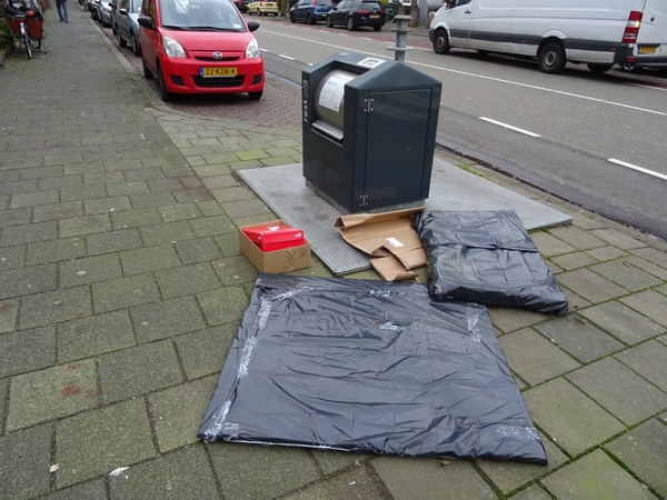 Hoekwaterstraat in Voorburg[grofvuil]-5