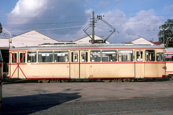 De Bremen Hansa grootschalige auto ' s 815 en 906 bij de bocht in