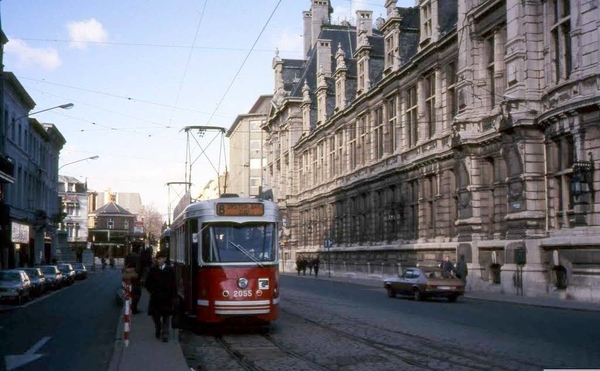 2055 Trams Door De Scheldestad