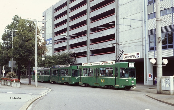 BVB Be4-4 motorwagens 500 en 487 Chornichonmet B4 bijwagen nr. 14