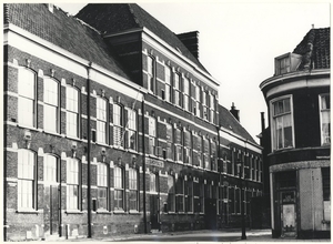 Kortenbos 157-159 met rechts de Twentstraat. 2967