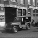 Scheldestraat 12 met een Willys Jeep voor het pand van American A