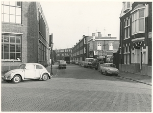 Zwetstraat hier gezien van de Dintelstraat richting Spaarnestraat