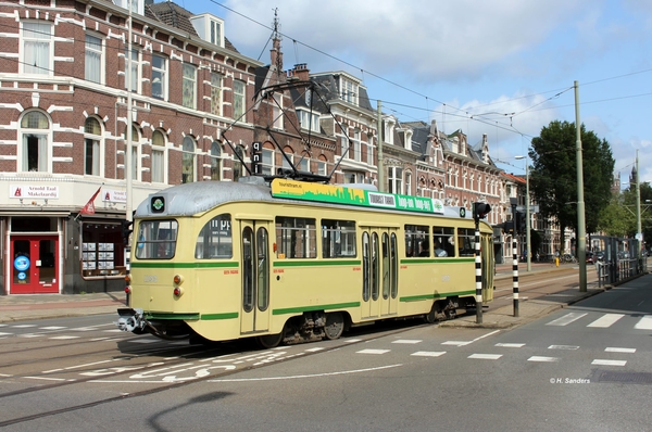 1193 draait vanaf de Koninging Emmakade de Laan van Meerdervoort 