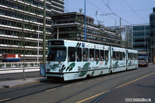 Een paar mooie dia's van de GTL in het Haagse centrum. 03-06-1996