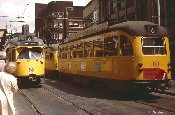 Zomaar een dia gemaakt van het alledaagse. PCC's van lijn 6 in de
