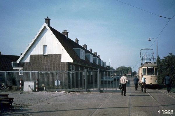 Op deze dag verzorgden twee pekeltrams het slooptransport van 100