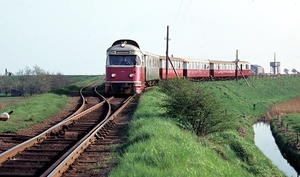 M1806 Bergeend met tram te Hellevoetsluis