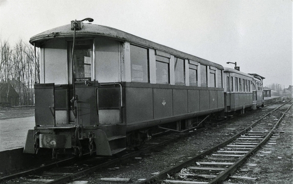 Op 29 december 1965 staat de MD 1805 met een korte tram klaar om 