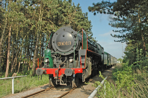 29013 met reizigerstreinen  tussen Eeklo en Maldegem. 15-06-2020