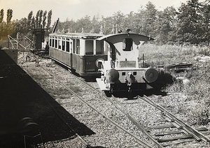 Stoomtram Hoorn Medemblik te Zwaag. In het jaar 1974 03-06-1974