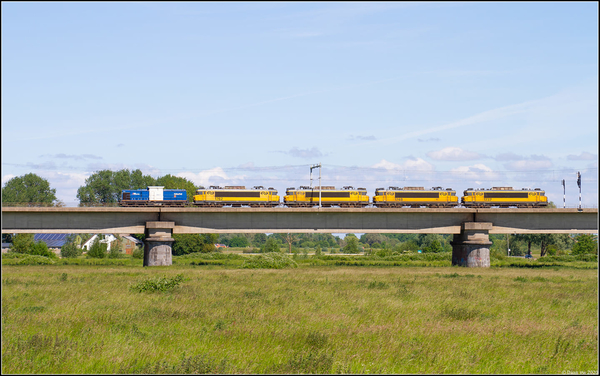 Nadat de NSR 1732,1743,1759 en 1764 in Eindhoven aangekomen waren