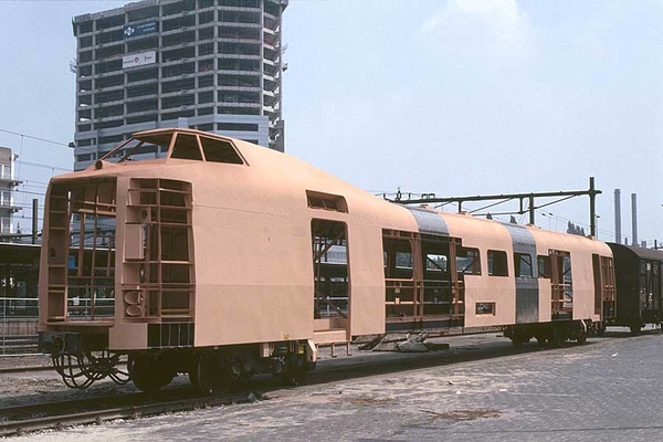 150 jaar NS in Utrecht was ook een in aanbouw zijnde kopbak van e