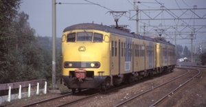 807 met 876 te Den Haag Laan van NOI (27 september 1997)