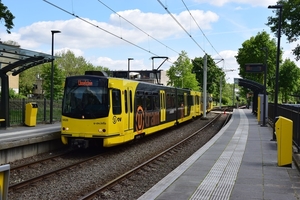 Nog maar een korte tijd en deze trams rijden niet meer! 5020 halt