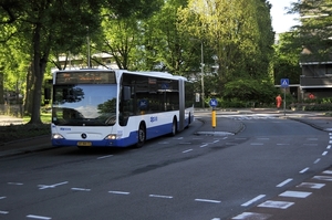 322 rijdt op de Amstelveense Groenelaan als vervanger van sneltra