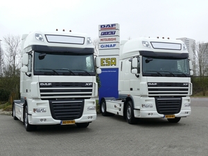 2 X DAF