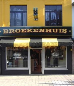 26  Broekenhuis