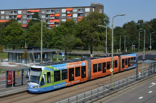 10 aug 2020, rijdt er weer een leuke totaal bestickerde RandstadR