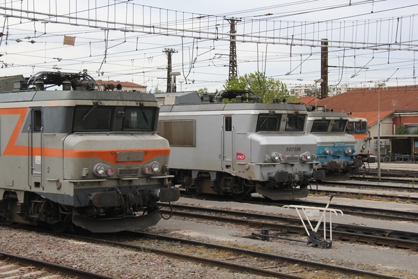 Kleuren. 107254, 507388, 507201, 8606. Toulouse, 10-05-2016