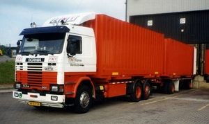 SCANIA-113M