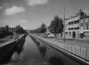 1956 - Bij de Westermolens (rechts), gezien van de Loosduinsebrug