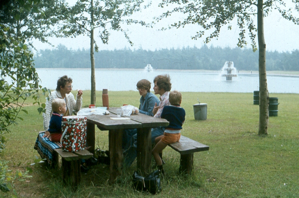 Picnick op bank