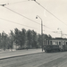 NZH A409 maakt solo een proefrit. Stationsplein, Leiden 1960