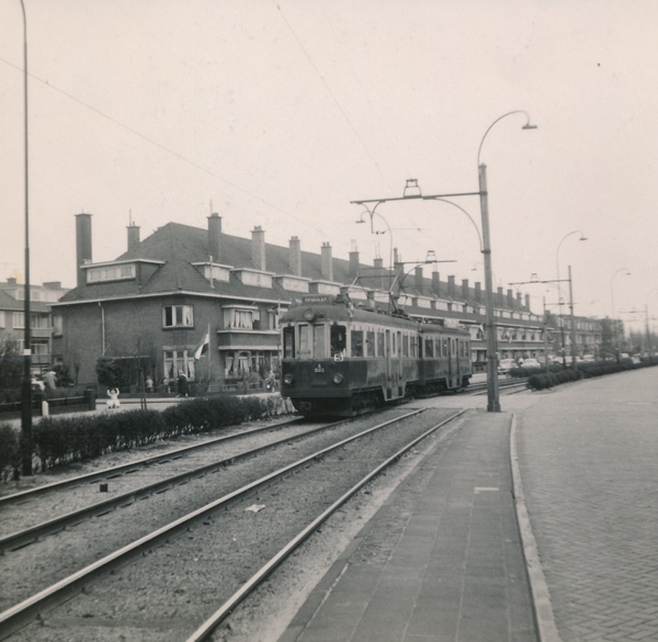 Voorburg Kon. Wilhelminalaan (KW laan) bij de van Montfoortstraat