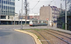 602 Sarphatistraat (naar de Spinozastraat).