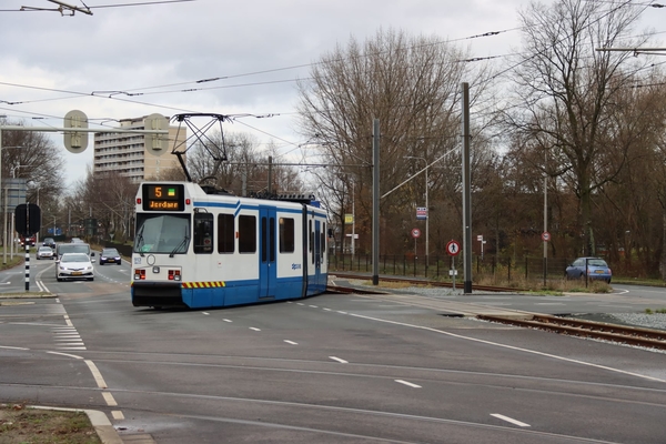 913 richting Zuid (en stad) en komt van Amstelveen Stadshart.