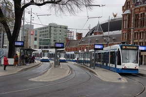 De wat veranderde halte voor het station met oa 2035, 2036 en 209