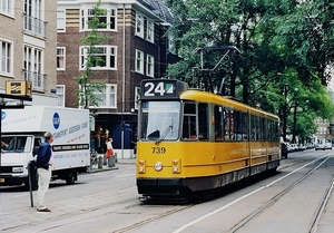 739 Lijn 24 - GVB luchtwagen