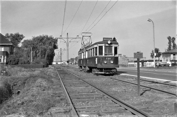 Oegstgeest De A616-615 is op weg maar Rijnsburg en Noordwijk.   H