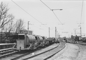 Pekelwagens serie H 1-8. Leiden, remiseterrein Rijnsburgerweg. Re