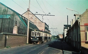 Tramstraat in Katwijk aan Zee.  Een compleet Boedapesterstel nade