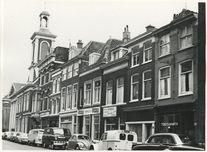 Assendelftstraat 49-33, gezien van de Korte Lombardstraat naar de