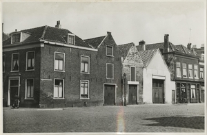 Schedeldoekshaven, oude huizen, welke moeten worden afgebroken, t
