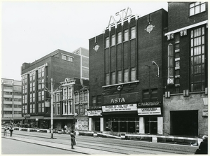 Spui 43-27 met o.a het Asta Theater 17-09-1981