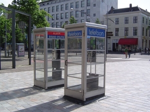 Telefooncel_-_Buitenhof-750x563
