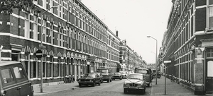 Van der Neerstraat, gezien van de Delftselaan naar de Ruijsdaelst