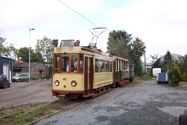 GTG 41+NBM 43+402 hier net voorbij de remise Karperweg richting B