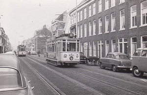 Komingsstraat Den Haag. Lijn 10 richting Prins Mauritslaan.