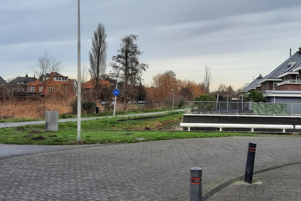 Aerdenhout het viaduct (rechts buiten beeld) Viersprong. 1956