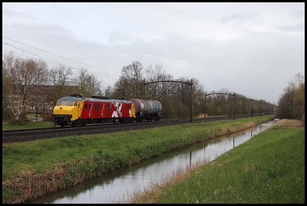 Op 01-07-2020 bracht RailExperts 9901 Motorpost 3029 over van Ame