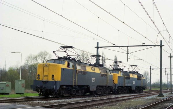 Op 28-3-1998 werd er afscheid genomen van de NS 1200 in Geldermal